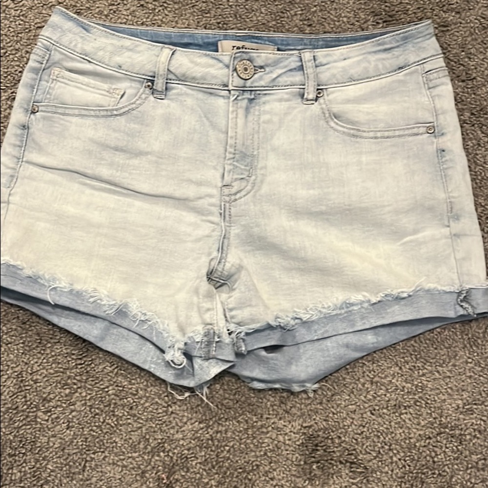 Jean shorts - Picture 2 of 3